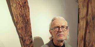 Kuvanveistäjä Raimo Jaatisen näyttely nostaa esille hiljaiset todistajat