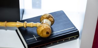 Kysely: Seurakuntien nuoret päättäjät ovat heikosti motivoituneita asettumaan uudelleen ehdolle