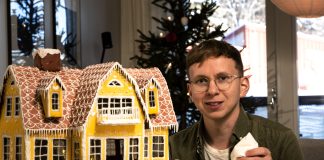 Katso miten hieno! – Lauri Kesäniemen piparkakkutalot monimutkaistuvat vuosi vuodelta