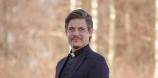 Olli Luhtaselasta Sievin kirkkoherra – voitti vaalin 807 äänellä ylivoimaisesti, toinen ehdokas sai kaksi ääntä