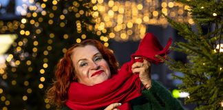 Riitta Kalliorinne on luotsannut kaikenlaisen joulumusiikin kotia alusta asti: ”Minun osaltani Jouluradio on tullut valmiiksi”