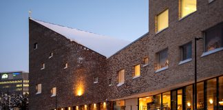 Vantaalla vihitään käyttöön uusi Tikkurilan kirkko, joka kohoaa ”kuin suomalaisen metsän puunlatvat”