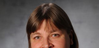 Outi Niiniaho valittiin Nousiaisten seurakunnan kirkkoherraksi