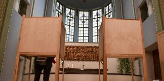 Näkökulma: Taloushuolet eivät paina seurakuntavaaliohjelmissa