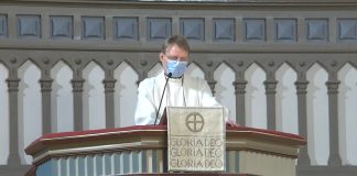 Vuoden uskontouutinen on koronavirus ja kirkko