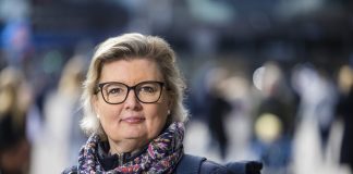 Väitös: Tiiviistä uskonnollisesta yhteisöstä irtautuminen voi tuottaa syvää surua, syyllisyyttä ja häpeää, jota terveydenhuollossa ei osata kohdata ja hoitaa