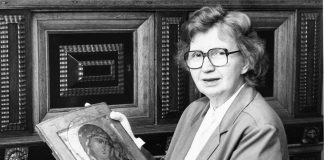 Mysteerikuva: Kuka pitelee ikonia?