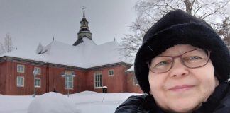 ”Tehtävänämme on välittää viestiä Jumalan rakkaudesta” – Heli Kinisjärvi aloittaa Ilomantsin kirkkoherrana