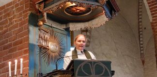 Jakautuneessa ilmapiirissä on suuri houkutus olla hiljaa vääryyden edessä, saarnasi edustaja Heidi Zitting kirkolliskokouksen avausmessussa