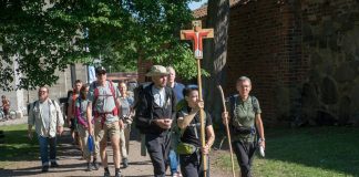 Ruotsin kirkon 2000 kilometrin pyhiinvaellus ilmastokokoukseen – ”Kyllä meidän on saatava aikaan jokin muutos”