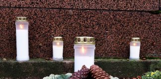 Kynttilöitä haudoille jouluna? Löydä läheisen tai sukulaisen hauta hakuohjelman avulla