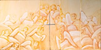 Taiteilija Heljä Liukko-Sundström on kuollut – Kotimaan haastattelussa hän kertoi Humppilan kirkon uusien teosten synnystä