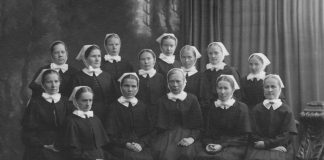 ”Kaikkensa menettäneille vain paras on kyllin hyvää” – Diakonissalaitoksen arvot näkyvät laitoksen historiaa esittelevässä näyttelyssä