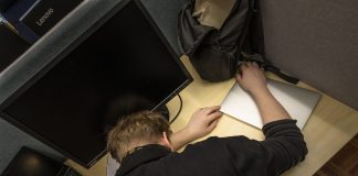 Näkökulma: Mikä työelämää riivaa?