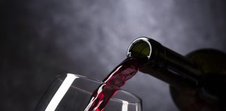 Näkökulma: Alkoholikulttuurissa on siirrytty vaikenemisesta pikatuomioihin