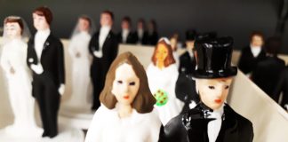 Vanhoillislestadiolaisen yhteisön erityispiirteet näkyvät jäsenten parisuhdeongelmissa, väittää perheneuvoja