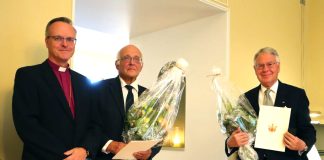 Professori Simo Heininen ja suurlähettiläs René Nyberg palkittiin kirkon työn edistäjinä