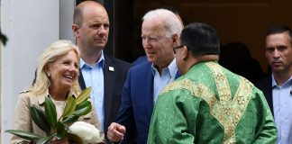 Kiista Yhdysvaltain presidentin ehtoolliskiellosta kertoo katolisen kirkon jakautuneisuudesta