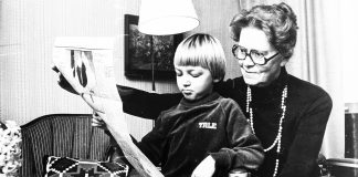 Mysteerikuva: Ketkä selailevat lehteä?