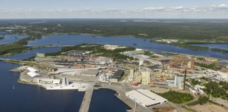 Piispa Jukka Keskitalo: Veitsiluodon tehtaan sulkemispäätös oli musertava uutinen, mutta toivoa ei pidä menettää