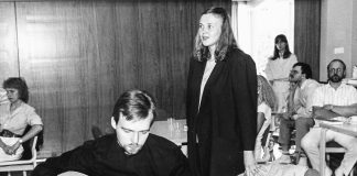 Mysteerikuva: Nuoret artistit asialla – mutta keitä he ovat?