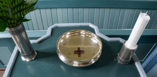 Piispat linjasivat kummeista – Katso tästä minkä kirkkojen jäsenet kelpaavat kummiksi