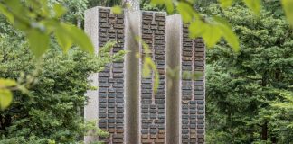 Luonnonkiviteollisuus palkitsi Seinäjoen seurakunnan hyvästä yhteistyöstä