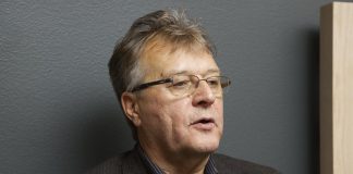 Maailmalla kasvavat konservatiiviset, laitaoikeistoon kalleellaan olevat kirkot, Veli-Matti Kärkkäinen sanoo