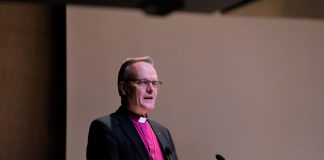 Arkkipiispa avasi kirkolliskokouksen: Valtion suuruus ei perustu sotilaalliseen mahtiin vaan siihen, miten kirkkaasti Jumalan kuva näkyy