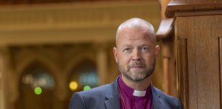 Teemu Laajasalo HS:n mielipidekirjoituksessa: ”Sota Ukrainassa palauttaa ahdistuksen sodan kokeneen sukupolven mieleen”