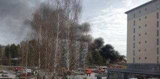 Vanha seurakuntatalo paloi Tampereella – Palomestari Ylelle: ”Eivät nämä itsestään syty palamaan”