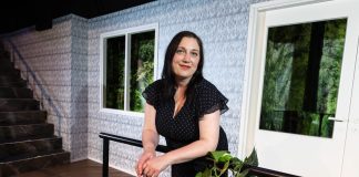 Hakunilan seurakunnan pääsuntio Anne-Mari Godlewski: ”Rakastuin teatteriin jo lapsena”