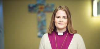 Merikarvian kirkkoherran viranhoidosta pidättäminen jatkuu – Piispa muistuttaa, että nuorilla on entistä vähemmän kokemusta leirielämästä