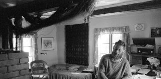 ”Liityin kirkkoon, koska se on aina jäljessä kehityksestä” – Mitä Pentti Linkola ajatteli kirkosta ja kristinuskosta?