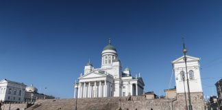 Helsingin tuomiokirkon portailla ei saa järjestää Israelia eikä Palestiinaa tukevia mielenilmauksia