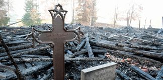 ”Kirkon polttaminen kertoo syvästä vihasta” – emeritusprofessori Jyrki Knuutila kertoo mitä kirkkorakennukset edustavat