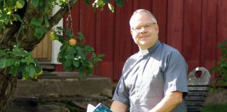 Paimion kirkkoherraksi Miika Rosendahl – ”Viestini maailman ongelmien ahdistamalle on: Älä pelkää!”