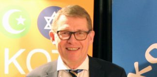 Puhemies Matti Vanhanen: Uskonto saa näkyä ja olla läsnä julkisessa tilassa