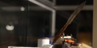 Lohjan museon näyttely: Nuotiopiiristä tekstiviestipalstalle