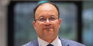 Rekolan kirkon tulipalon estänyt Abdel-Aziz Manadir sai ansiomitalin