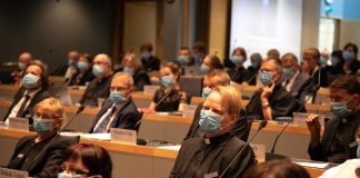 Kirkolliskokouksen toukokuun istuntoviikko siirtyy koronatilanteen vuoksi elokuulle