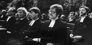 Mysteerikuva: Mitä papistoa koolla? – Katso myös edellisen kuvan ratkaisu