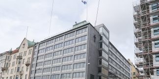 Kirkkohallitus tukee seurakuntien kokeilutoimintaa − avustusta kahdeksalle hankkeelle Kirkkohallitus kokoontuu Kirkon talossa