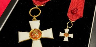 Kirkon työntekijöille myönnettiin kunniamerkkejä – katso nimet