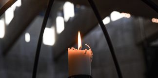 ”Suo rauhaa kaikkiin kouluihin” – piispat ilmaisivat osanottonsa ja surunsa Vantaan kouluampumisesta