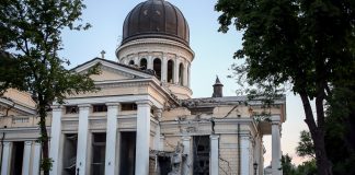 Näkökulma: Sodassa tuhotaan myös vastapuolen väärät jumalat