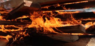 Yhdeksän ikkunaa helvettiin, joka kiehtoo niin herätyssaarnaajia kuin kauhuelokuvien ohjaajia