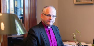 Piispa Bo-Göran Åstrand: Kirkosta eroavan päätöstä pitää kunnioittaa ja samalla kertoa, että takaisin saa tulla uskosta riippumatta