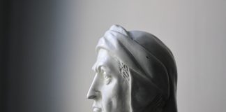 Danten kuolemasta ja Jumalaisen näytelmän ilmestymisestä on kulunut 700 vuotta