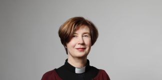 Kolumni: Rippikoulun seuraava haaste on koko perheen huomioiminen